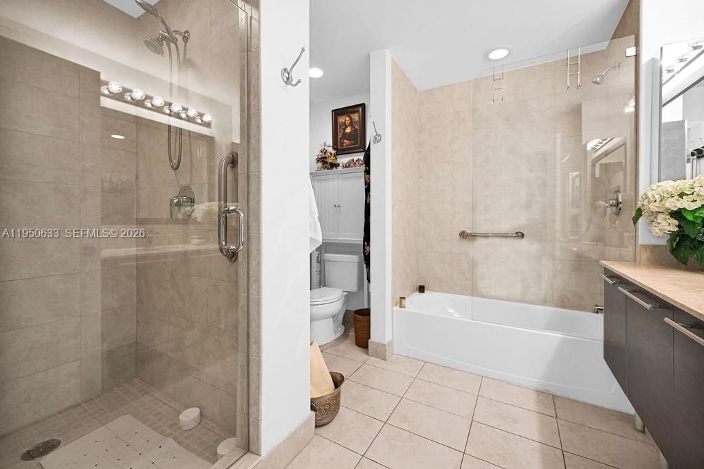 1900 N Bayshore Dr, Unit 5103, Miami, FL 33132 Photo