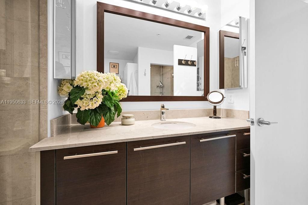 1900 N Bayshore Dr, Unit 5103, Miami, FL 33132 Photo