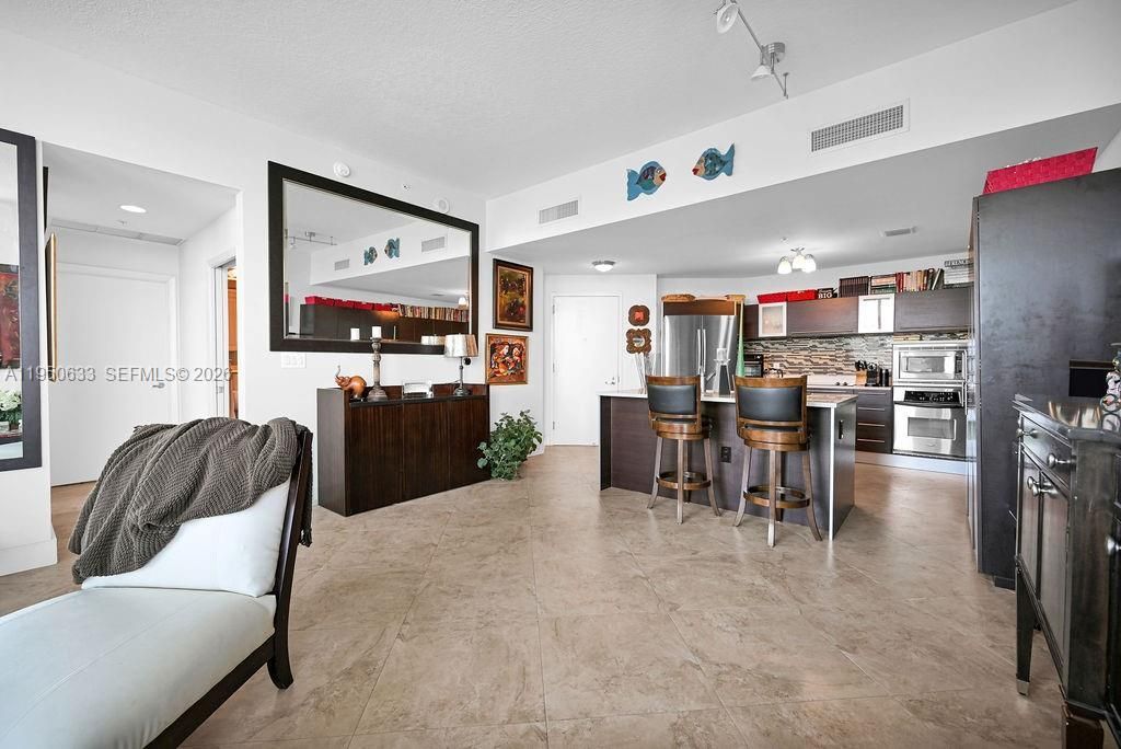 1900 N Bayshore Dr, Unit 5103, Miami, FL 33132 Photo