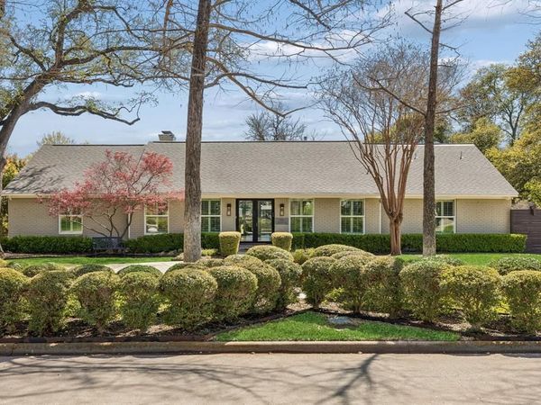 7032 Lavendale Avenue, Dallas, TX 75230