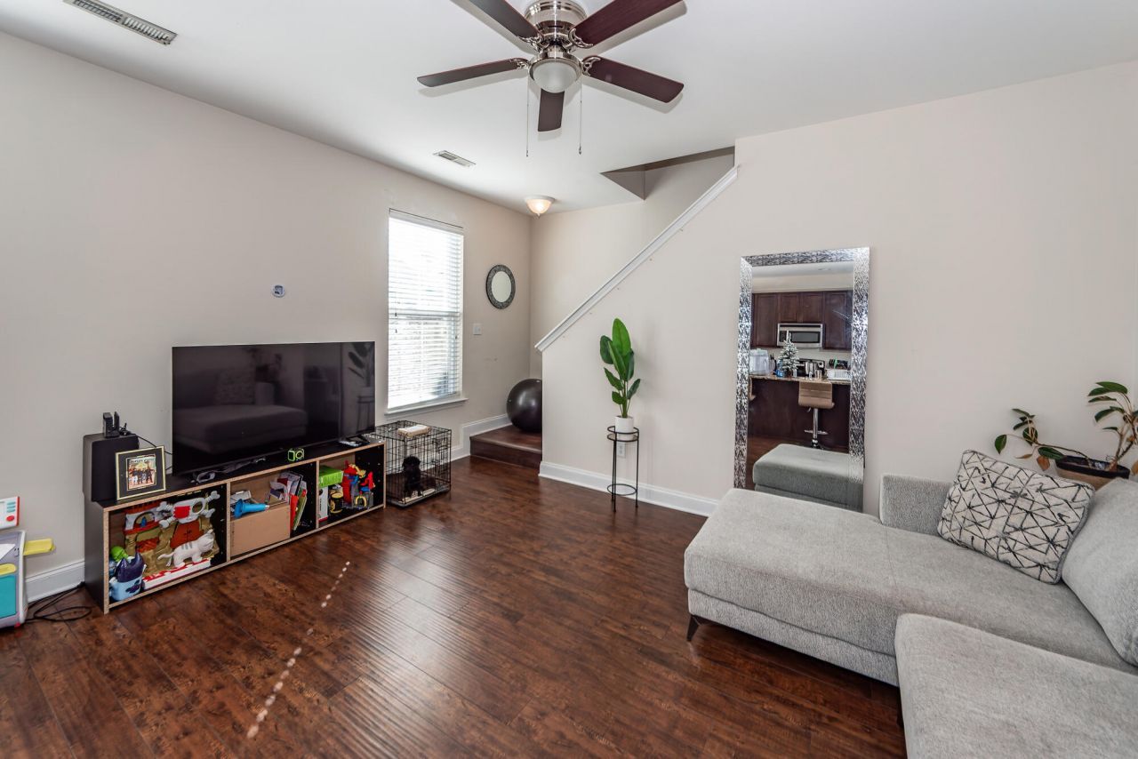 254 Chemistry Circle Photo 11