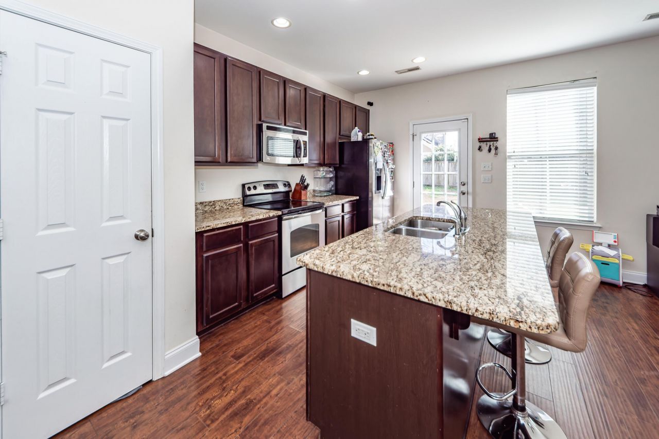 254 Chemistry Circle Photo 6