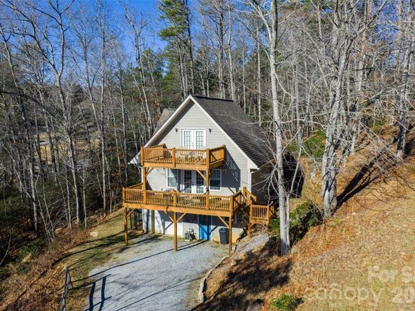 412 Masters View Drive, Etowah, NC 28729