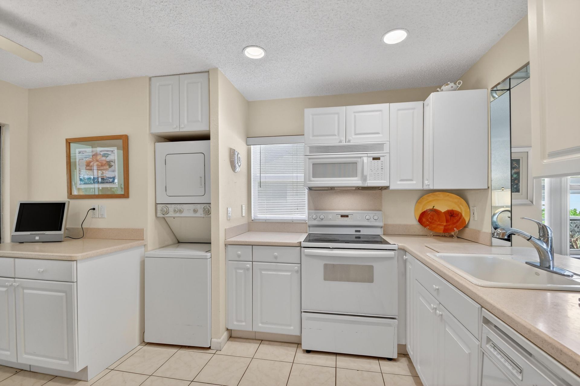 5199 Rose Hill Drive, Boynton Beach, FL 33437 Photo