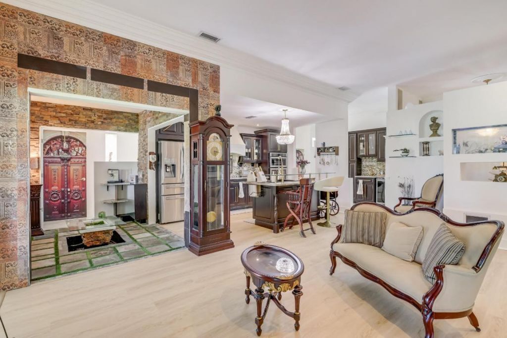 6590 Fountains Circle, Lake Worth, FL 33467 Photo