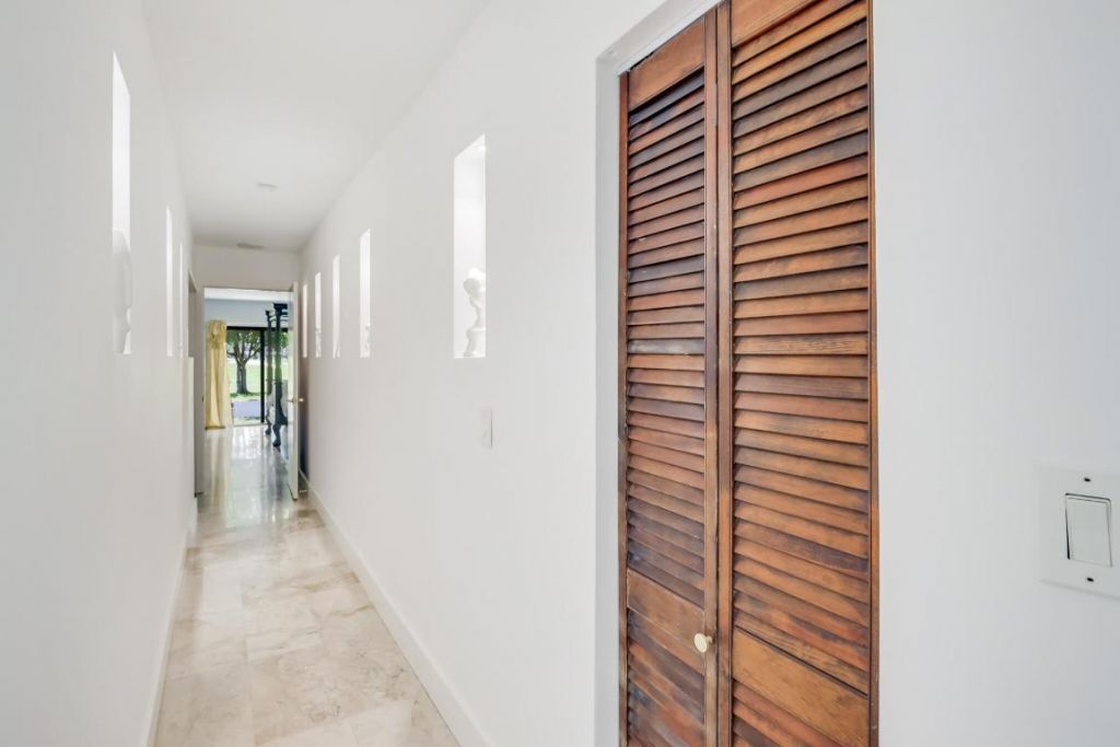 6590 Fountains Circle, Lake Worth, FL 33467 Photo