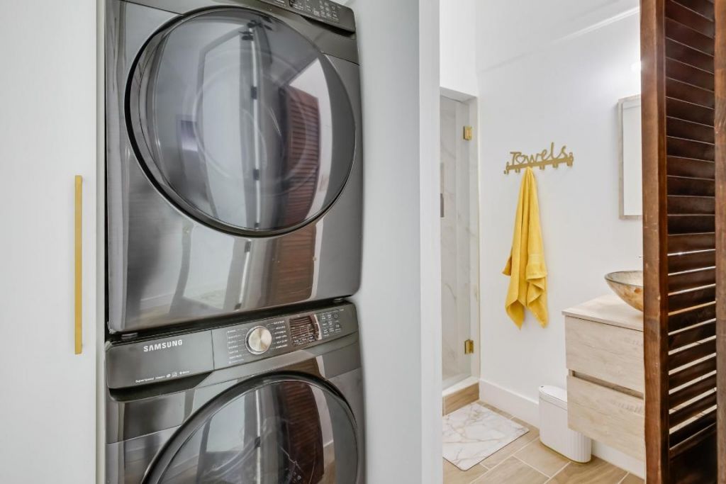 6590 Fountains Circle, Lake Worth, FL 33467 Photo