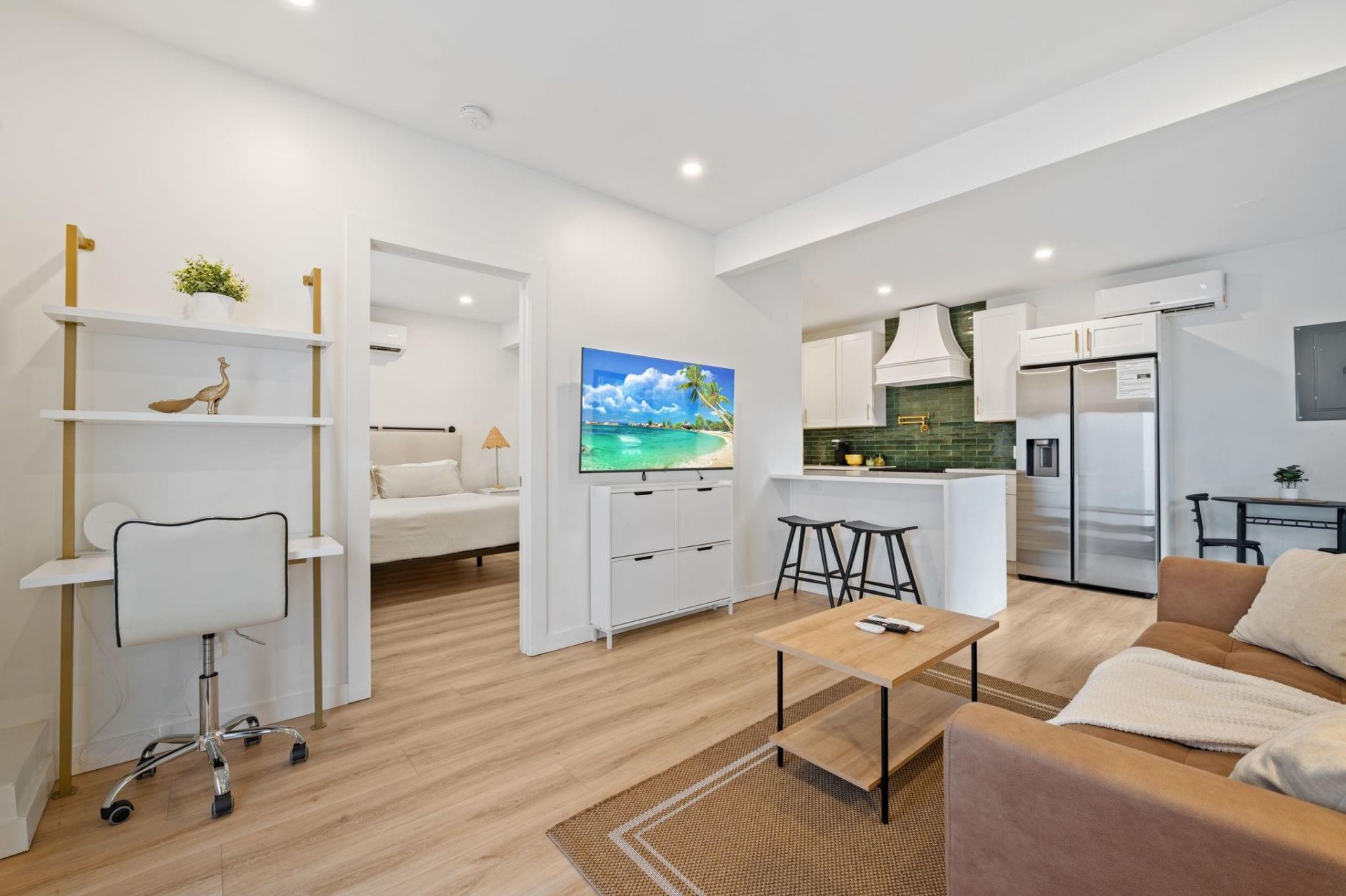 648 NE 16th Ter, Fort Lauderdale, FL 33304 Photo