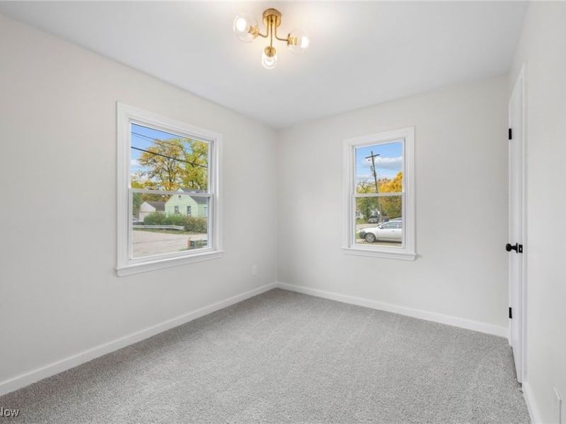 13410 Wainfleet Avenue, Cleveland, OH 44135 Photo 12