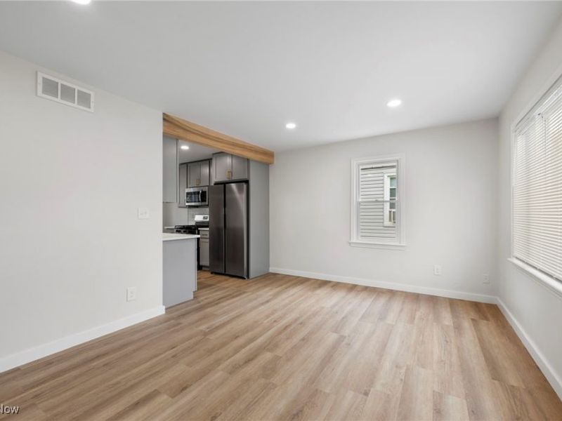 13410 Wainfleet Avenue, Cleveland, OH 44135 Photo 6