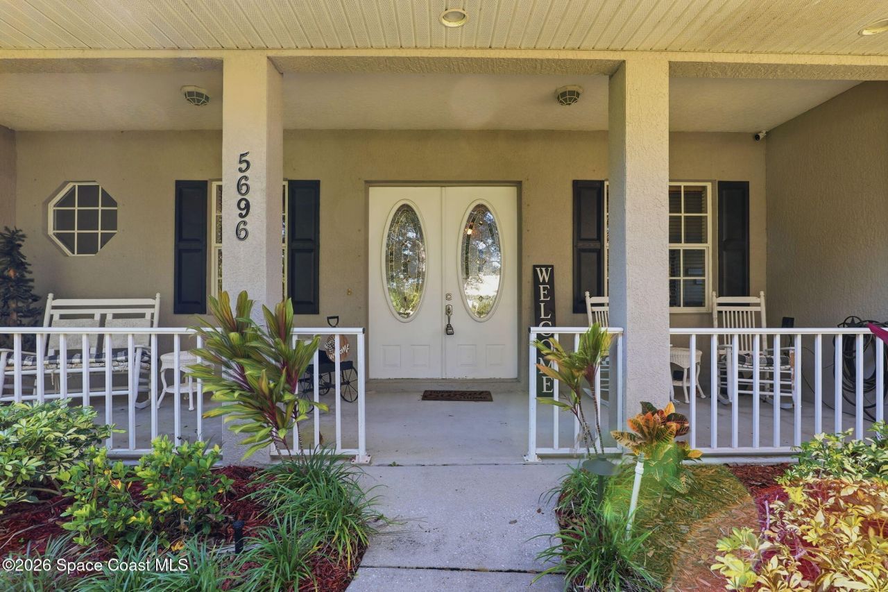 5696 Cypress Creek Drive, Grant, FL 32949 Photo