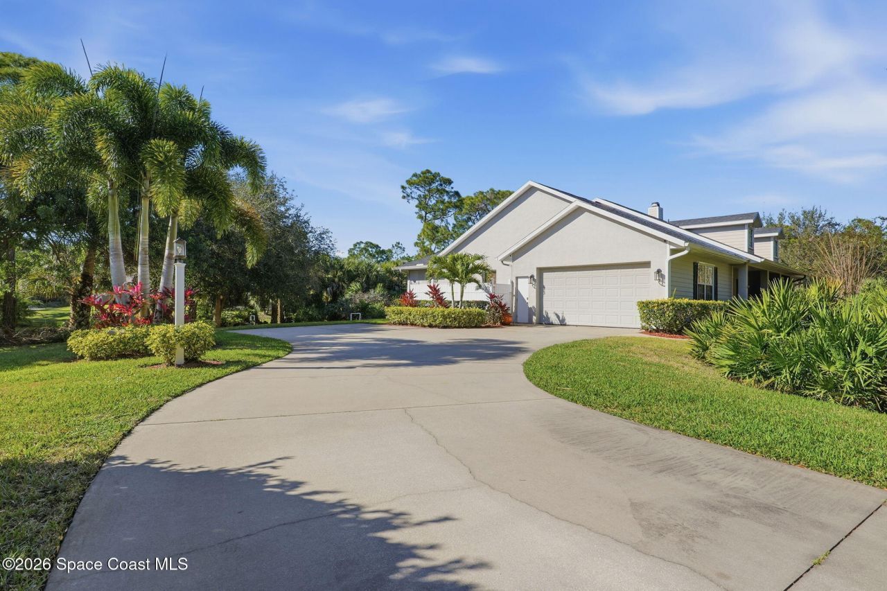 5696 Cypress Creek Drive, Grant, FL 32949 Photo