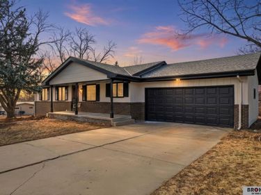 5341 Salt Valley View, Lincoln, NE 68512