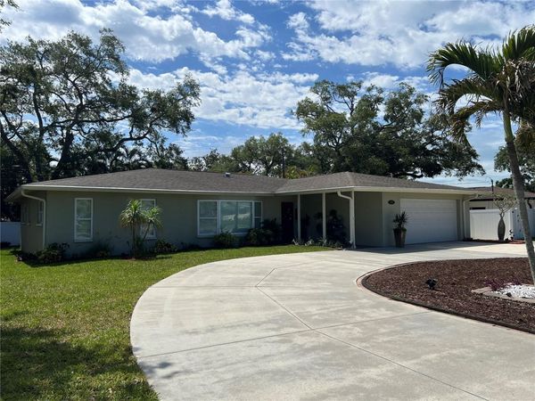 855 FOUNTAINHEAD DRIVE, LARGO, FL 33770
