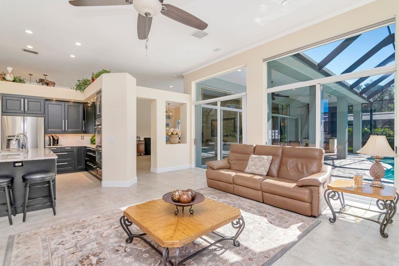 18916 Saint Laurent Drive, Lutz, FL 33558 Photo