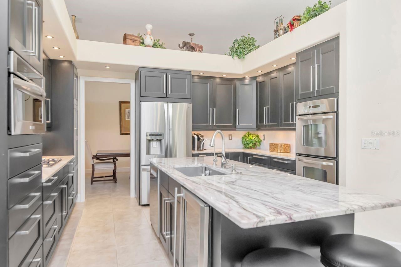 18916 Saint Laurent Drive, Lutz, FL 33558 Photo