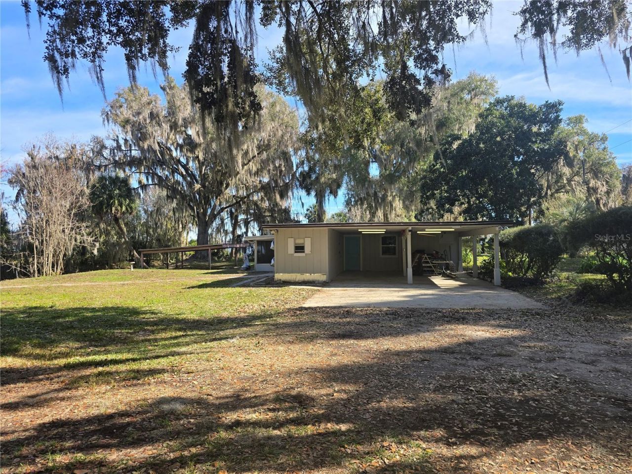 2346 Cr 401, Lake Panasoffkee, FL 33538 Photo