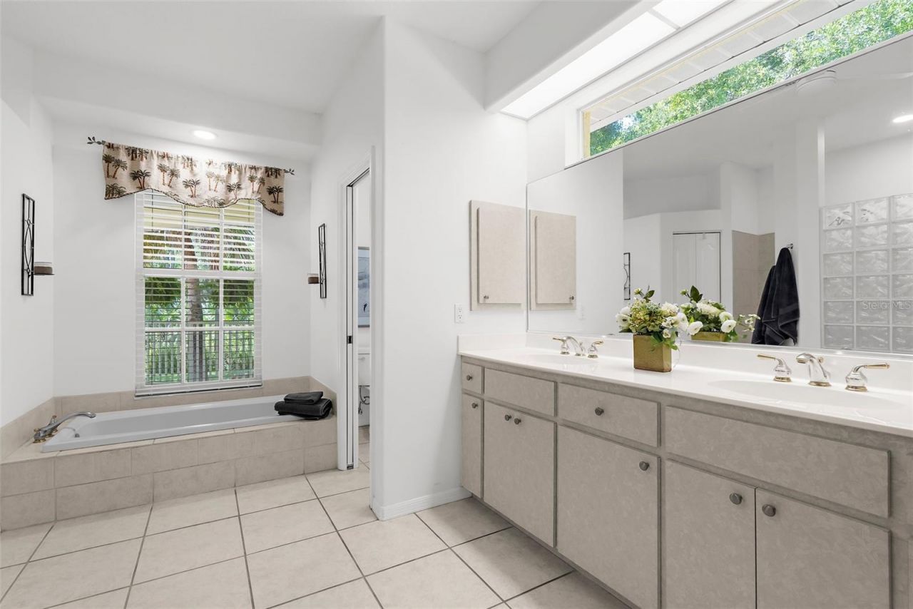 710 N River Road, Venice, FL 34293 Photo