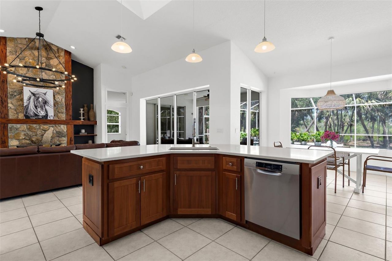 710 N River Road, Venice, FL 34293 Photo
