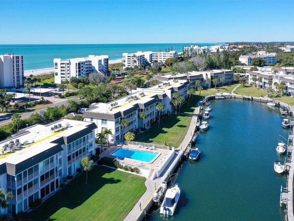 4360 CHATHAM DRIVE, Unit 305, LONGBOAT KEY, FL 34228