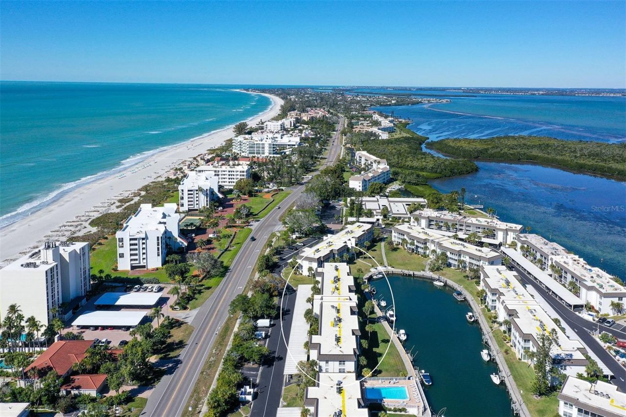4360 Chatham Drive, Unit 305, Longboat Key, FL 34228 Photo
