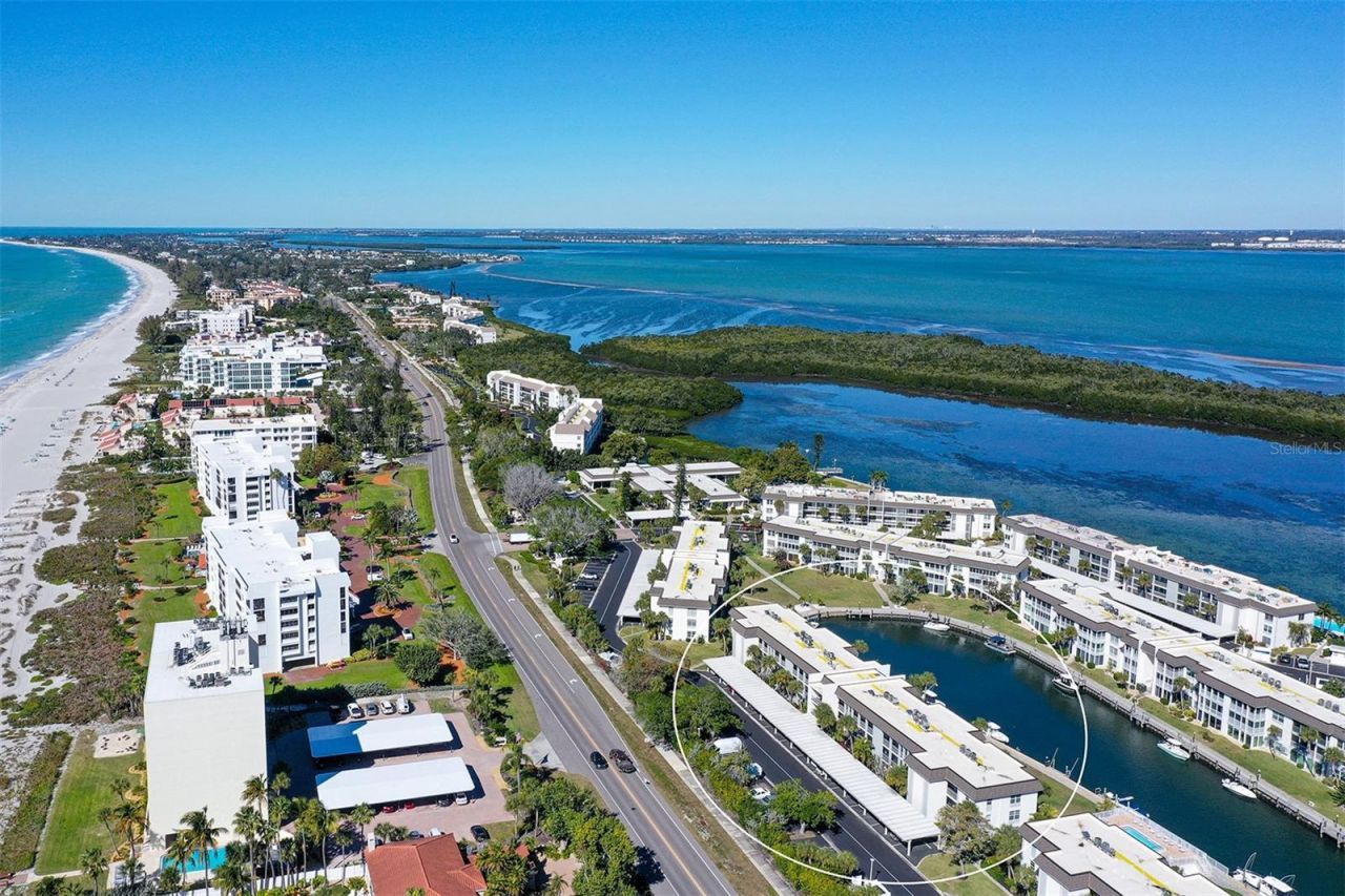 4360 Chatham Drive, Unit 305, Longboat Key, FL 34228 Photo