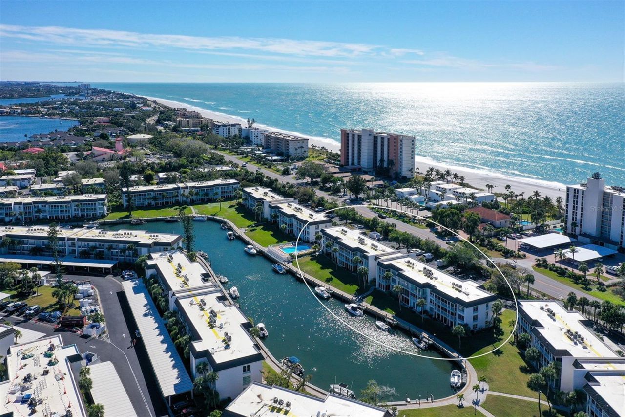 4360 Chatham Drive, Unit 305, Longboat Key, FL 34228 Photo