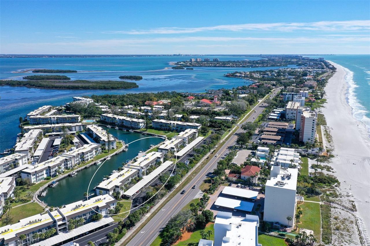 4360 Chatham Drive, Unit 305, Longboat Key, FL 34228 Photo