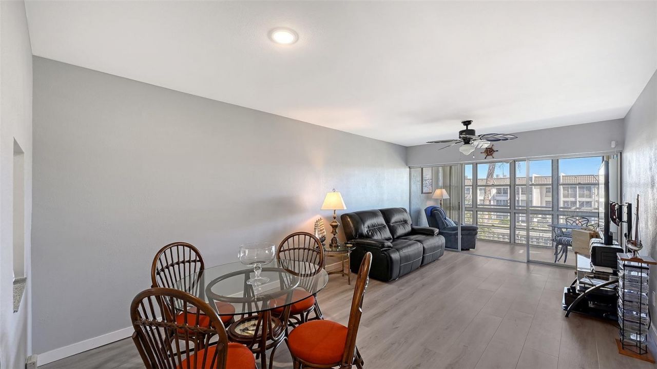 4360 Chatham Drive, Unit 305, Longboat Key, FL 34228 Photo