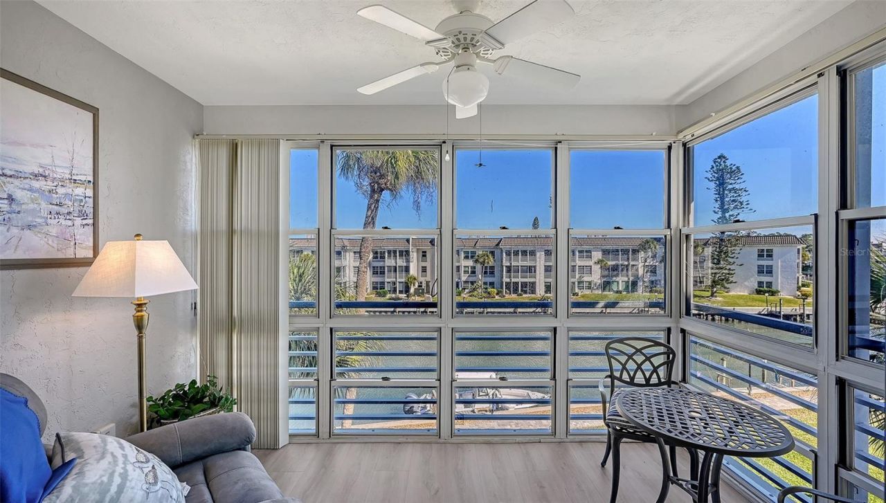 4360 Chatham Drive, Unit 305, Longboat Key, FL 34228 Photo