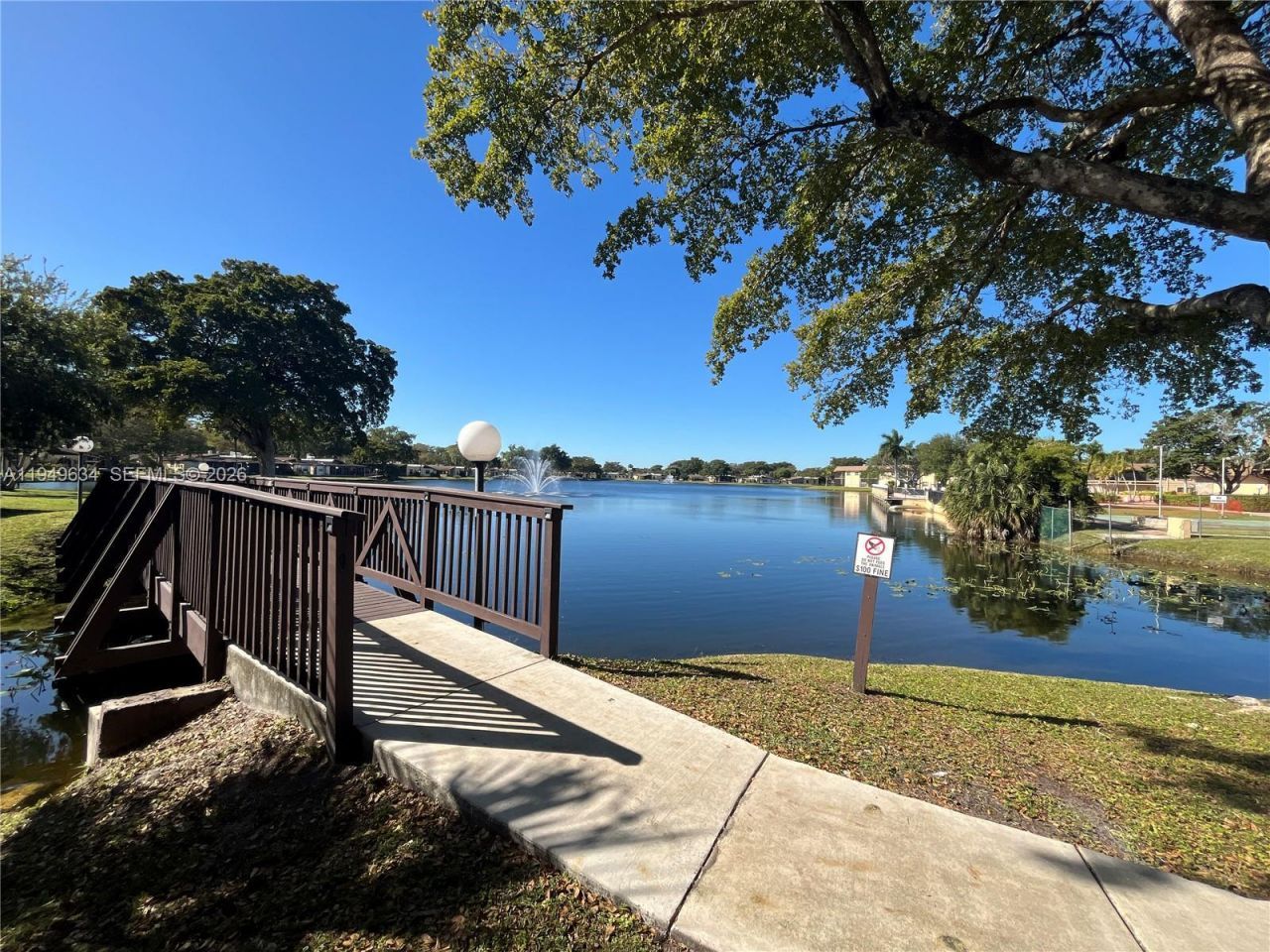 2 Briarwood Cir , Unit 112, Hollywood, FL 33024 Photo