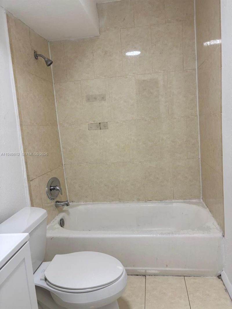 20520 NW 15th Ave, Unit 127, Miami Gardens, FL 33169 Photo