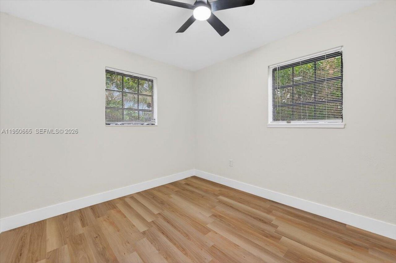 12801 W Randall Park Dr, Miami, FL 33167 Photo