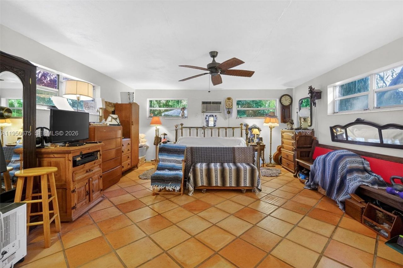 25 NW 104th St, Miami Shores, FL 33150 Photo