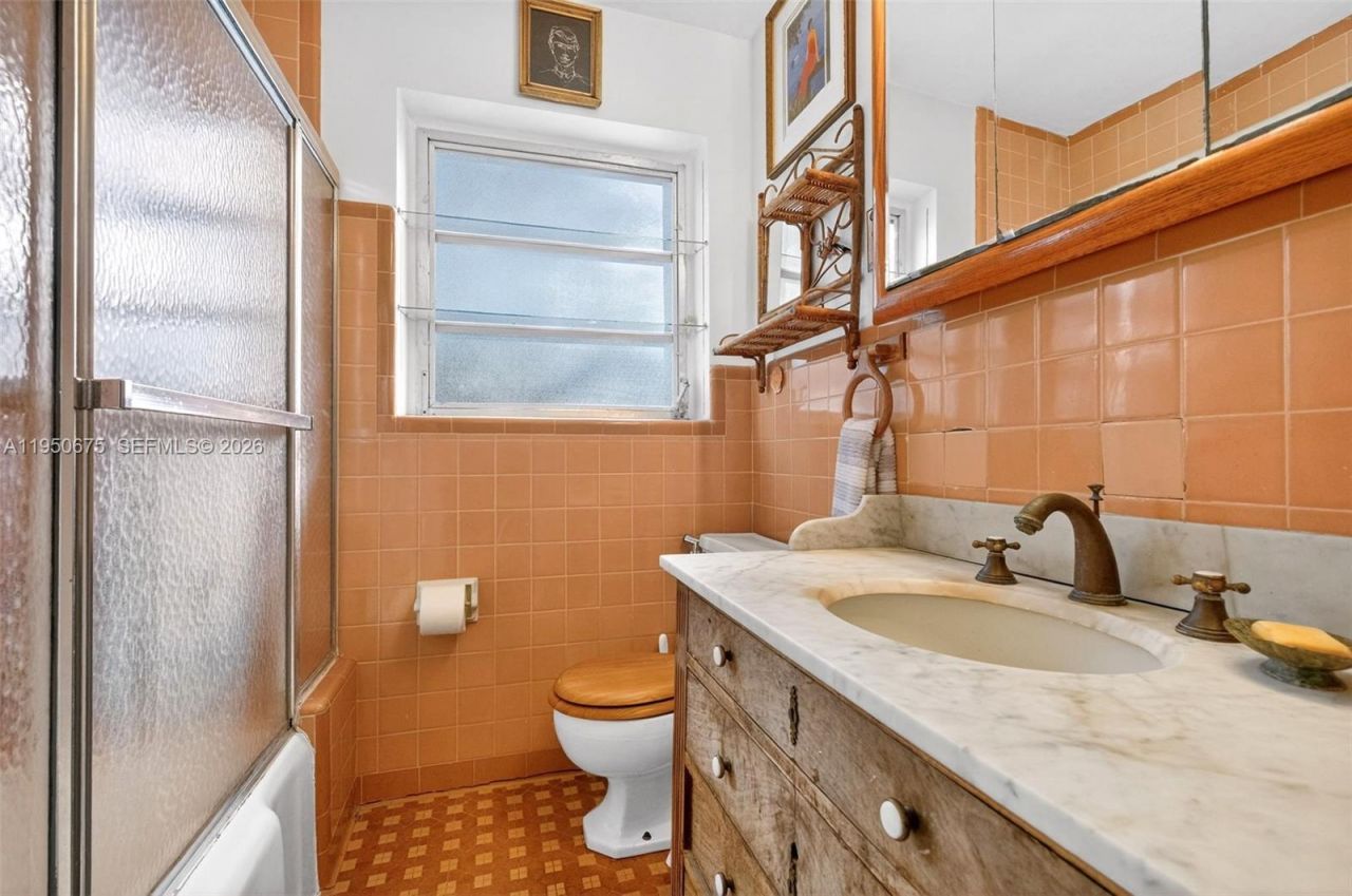 25 NW 104th St, Miami Shores, FL 33150 Photo