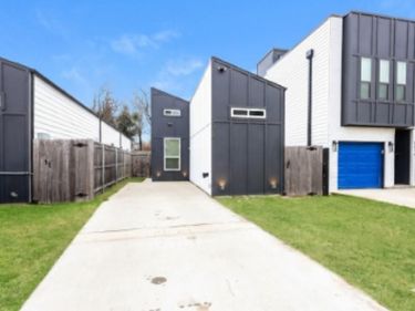 2216 Dyson Street, Dallas, TX 75215