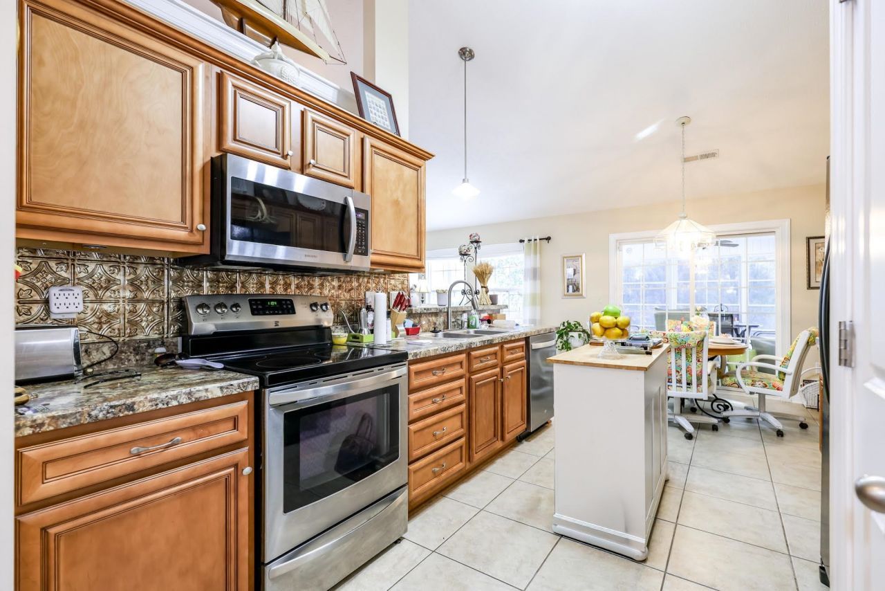 147 Quail Hollow Rd. Photo 7