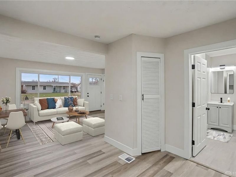 5713 Mayville Drive, Dayton, OH 45432 Photo 12