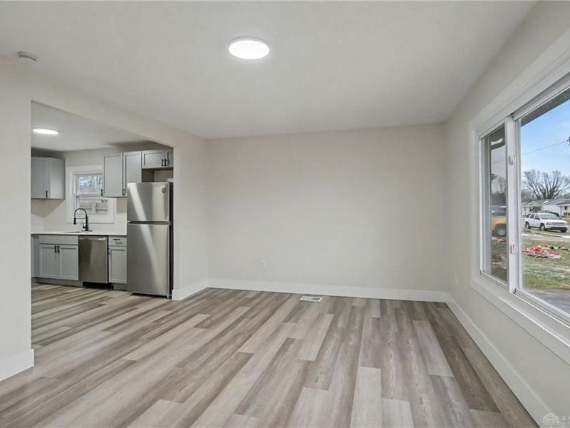 5713 Mayville Drive, Dayton, OH 45432 Photo 3