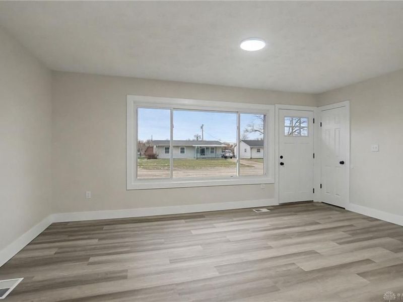 5713 Mayville Drive, Dayton, OH 45432 Photo 7