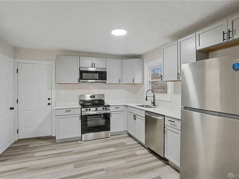 5713 Mayville Drive, Dayton, OH 45432 Photo 8