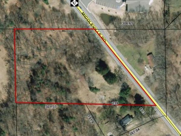 270 S M-37 Highway, Hastings, MI 49058