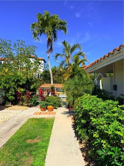 1575 Curlew Ave W, Unit 1, Naples, FL 34102 Photo