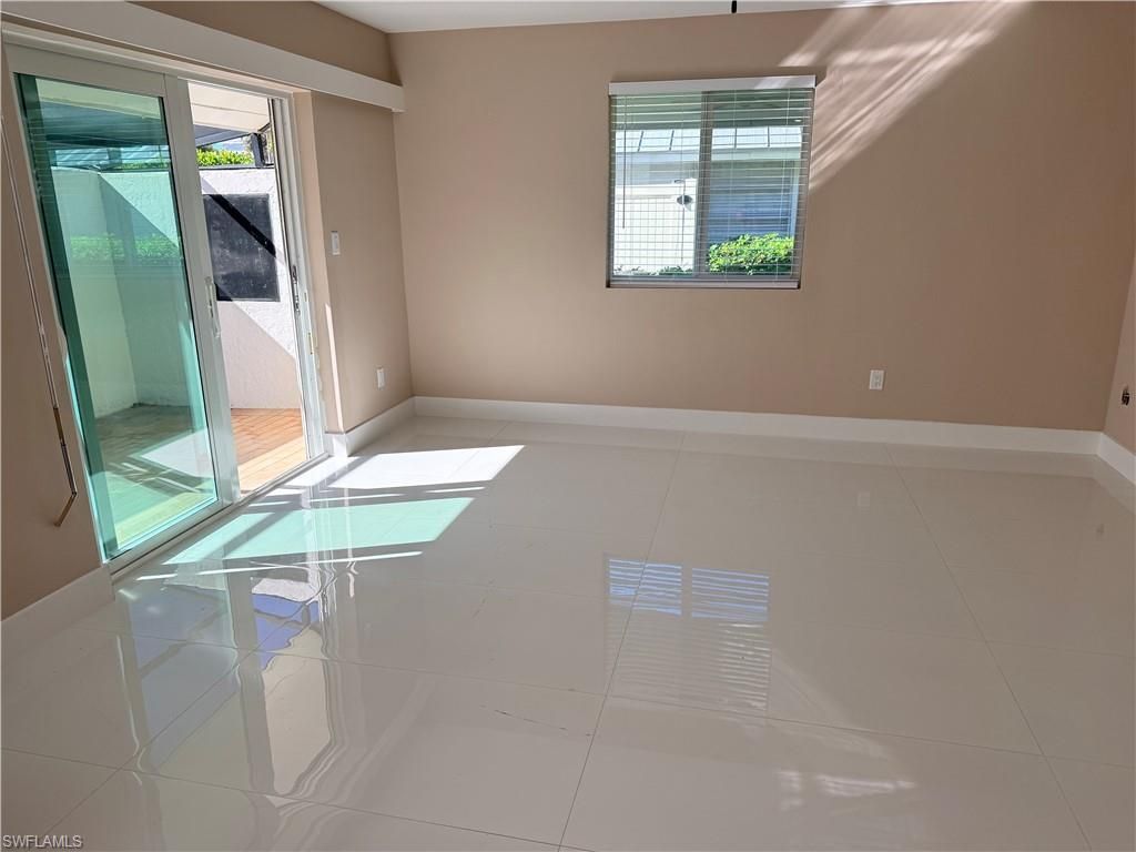 1575 Curlew Ave W, Unit 1, Naples, FL 34102 Photo