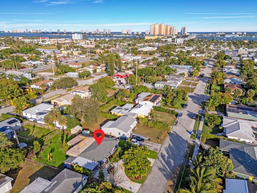 236 W 24th Street, Riviera Beach, FL 33404 Photo