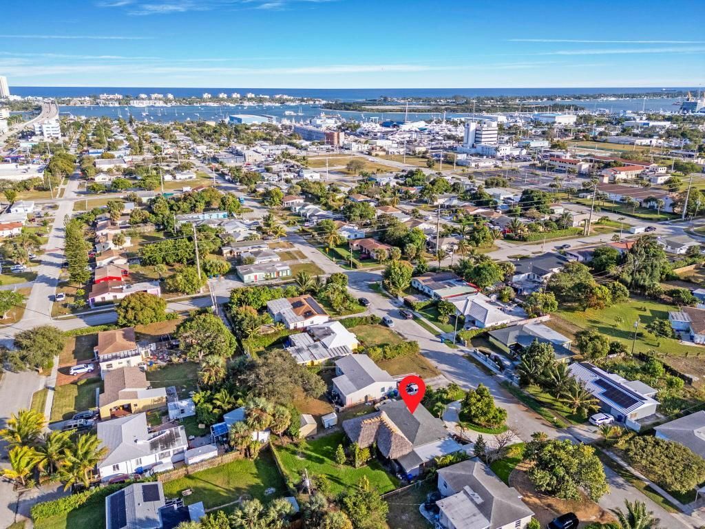 236 W 24th Street, Riviera Beach, FL 33404 Photo