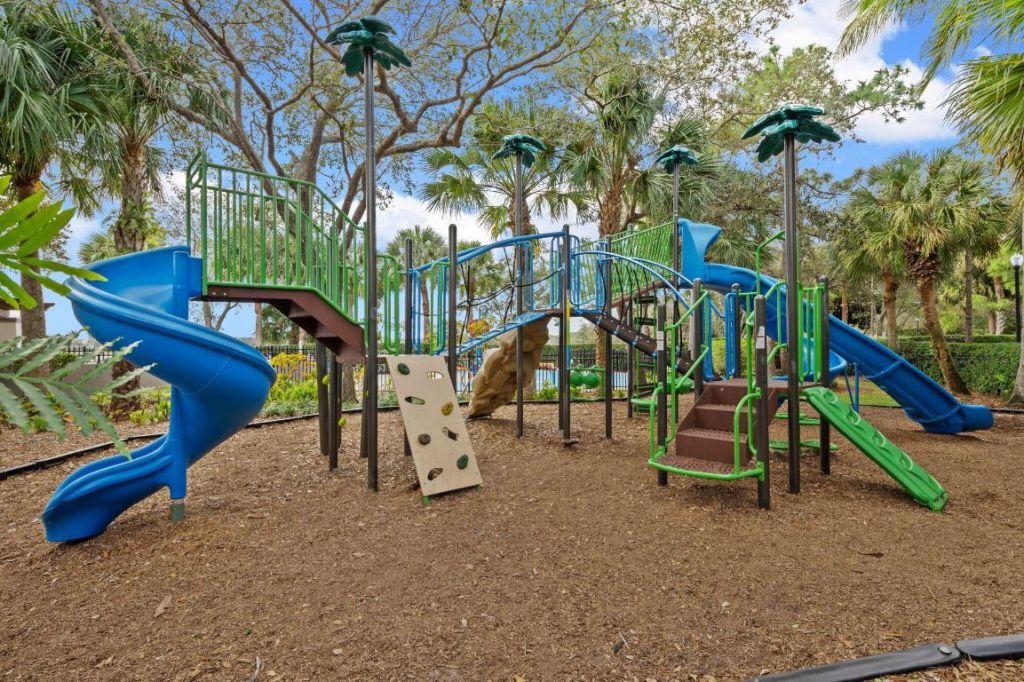 622 Castle Drive, Palm Beach Gardens, FL 33410 Photo