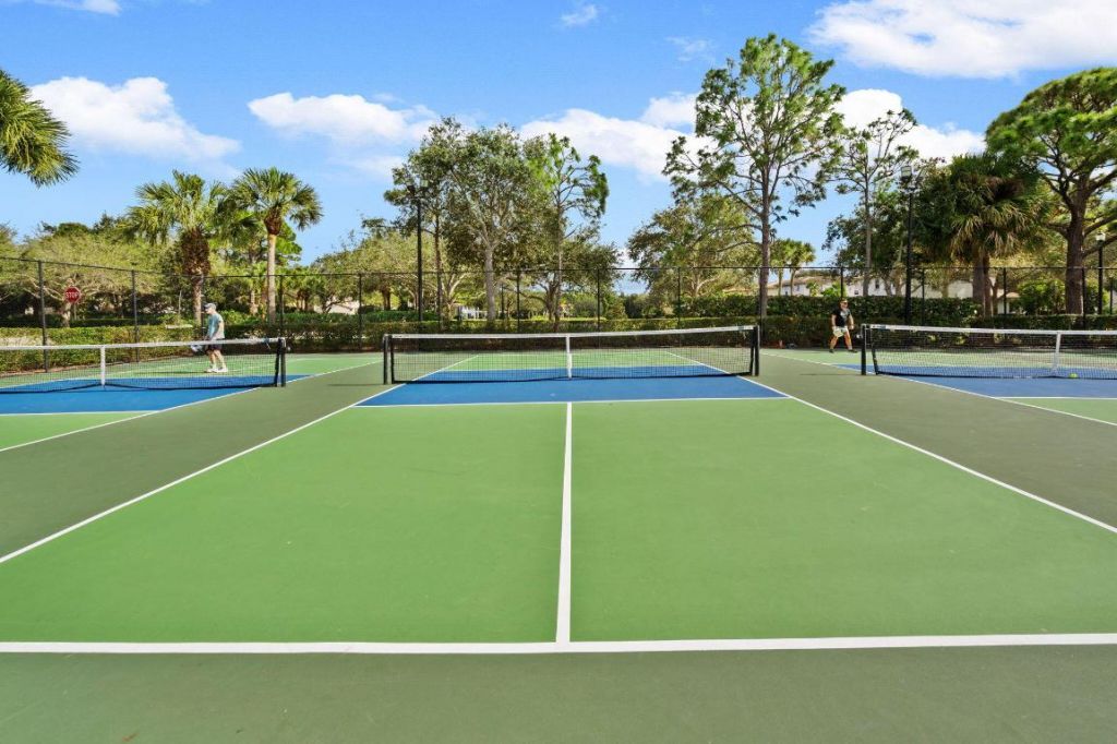 622 Castle Drive, Palm Beach Gardens, FL 33410 Photo