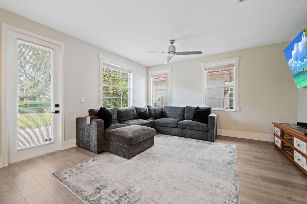 622 Castle Drive, Palm Beach Gardens, FL 33410 Photo