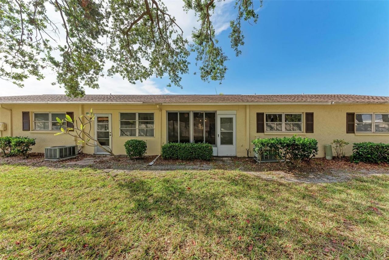 390 301 Boulevard W, Unit 8C, Bradenton, FL 34205 Photo